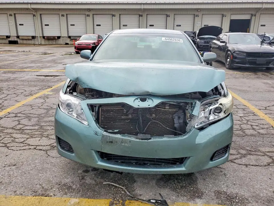 2011 TOYOTA CAMRY LE  