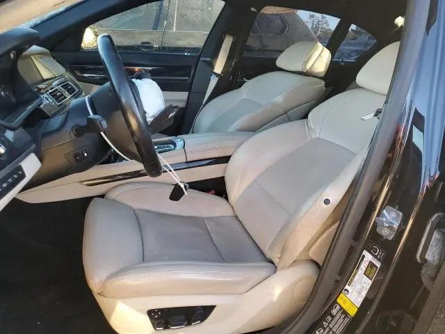 2011 BMW 750 XI  