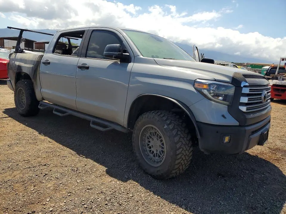 2020 TOYOTA TUNDRA CREWMAX LIMITED  