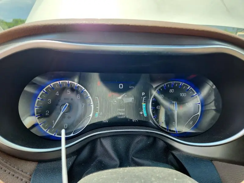 2017 CHRYSLER PACIFICA LIMITED  