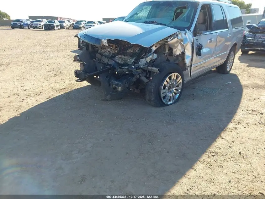 2011 LINCOLN NAVIGATOR L  