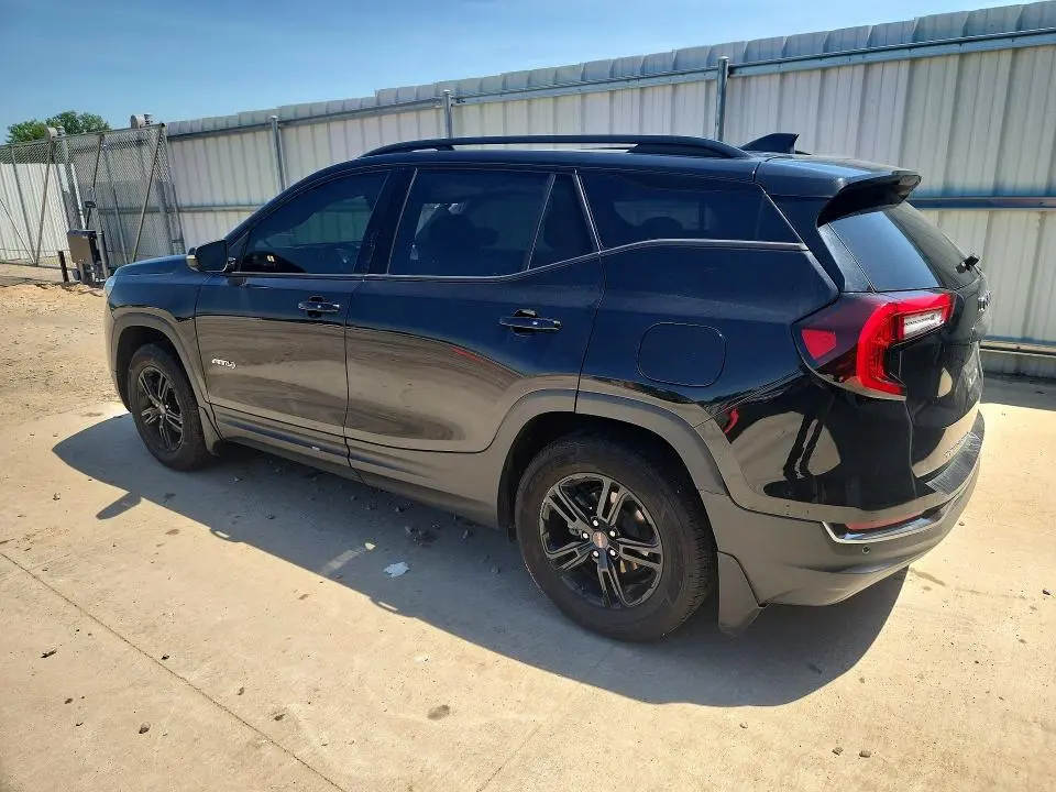 2023 GMC TERRAIN AT4  
