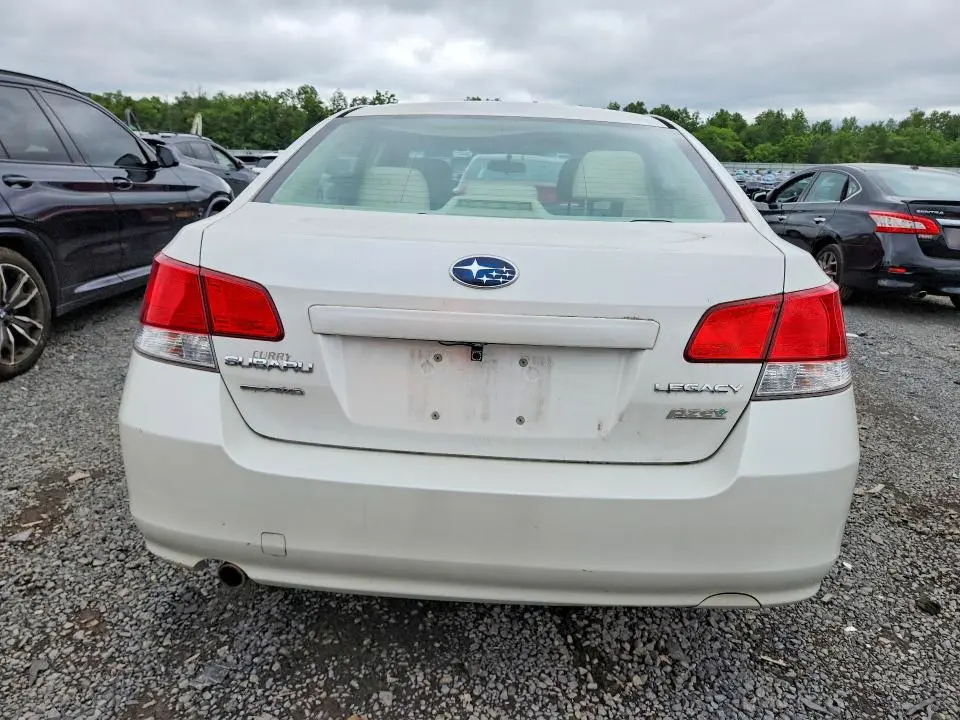2011 SUBARU LEGACY 2.5I PREMIUM  