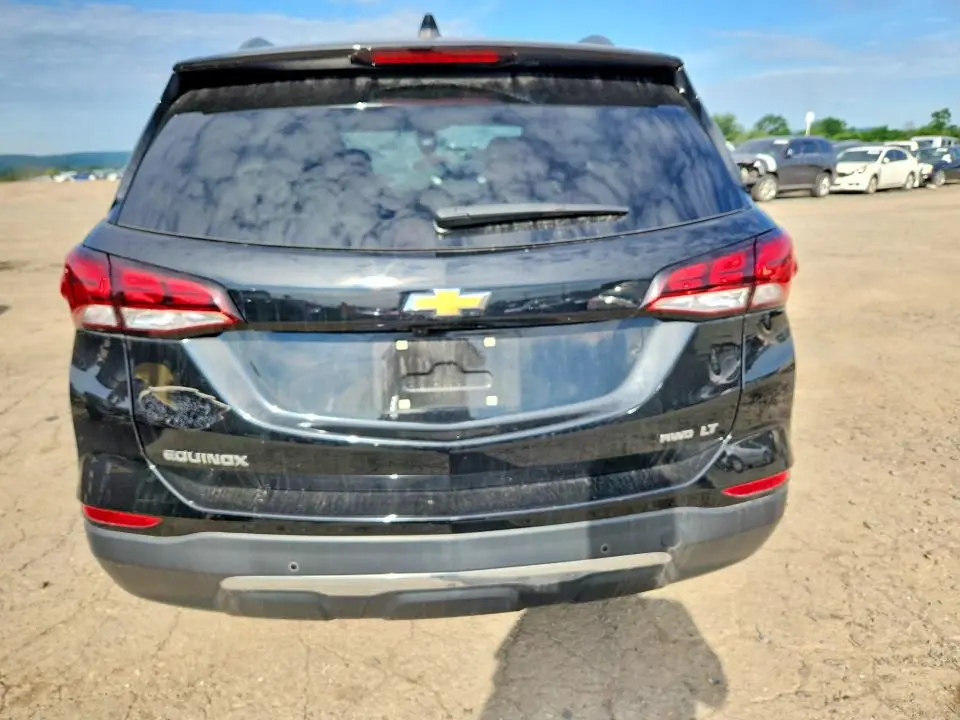 2022 CHEVROLET EQUINOX LT  