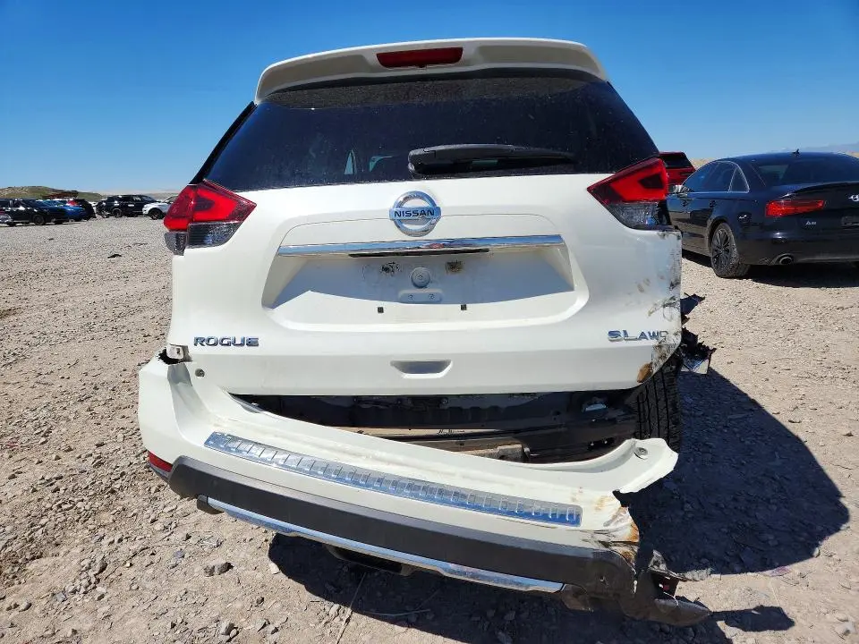2017 NISSAN ROGUE SL  