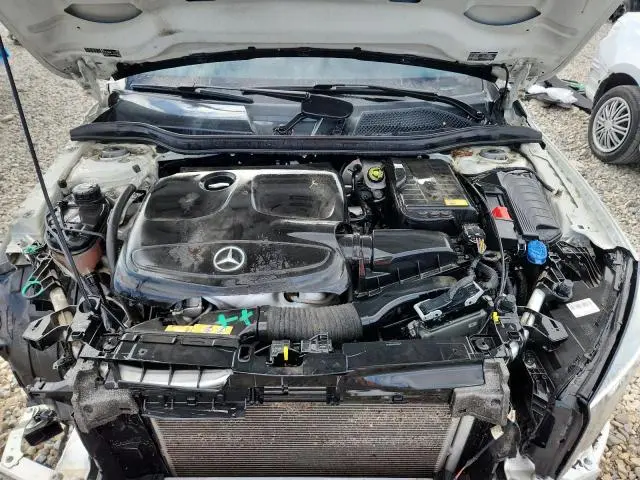 2015 MERCEDES-BENZ GLA 250  