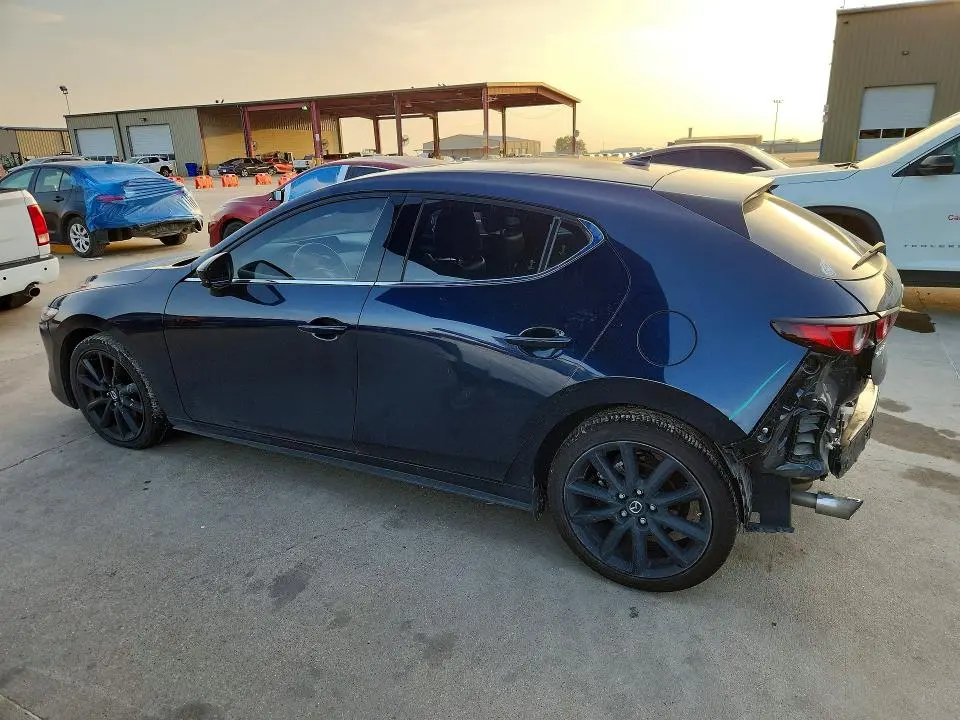 2020 MAZDA 3 PREMIUM  