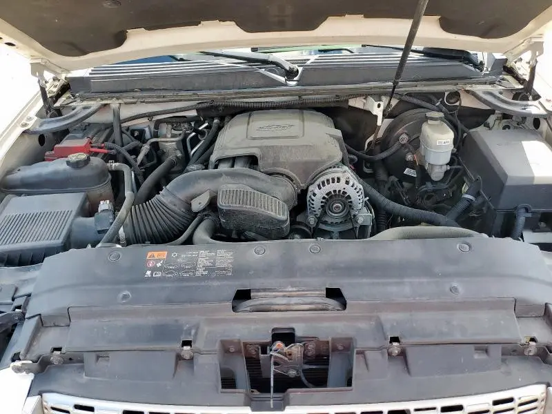 2013 GMC YUKON XL C1500 SLT  