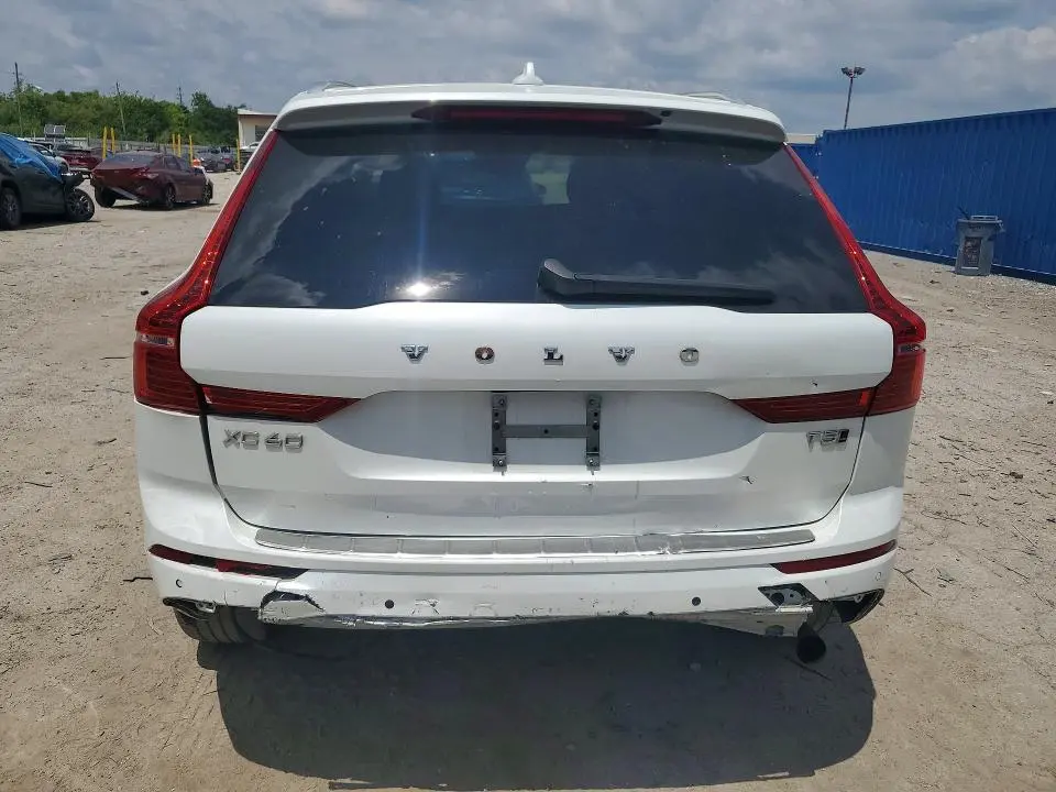 2018 VOLVO XC60 T5  