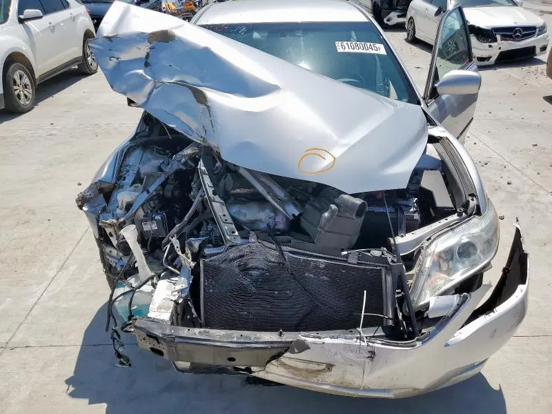 2010 TOYOTA CAMRY BASE  