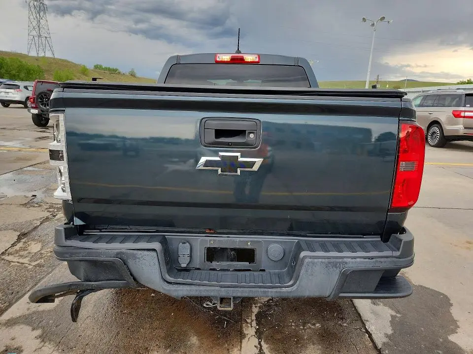 2017 CHEVROLET COLORADO LT  