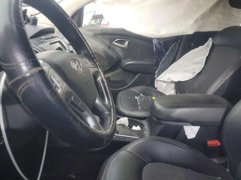 2011 HYUNDAI TUCSON GLS  