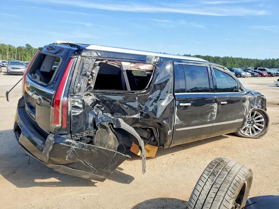 2017 CADILLAC ESCALADE ESV LUXURY  
