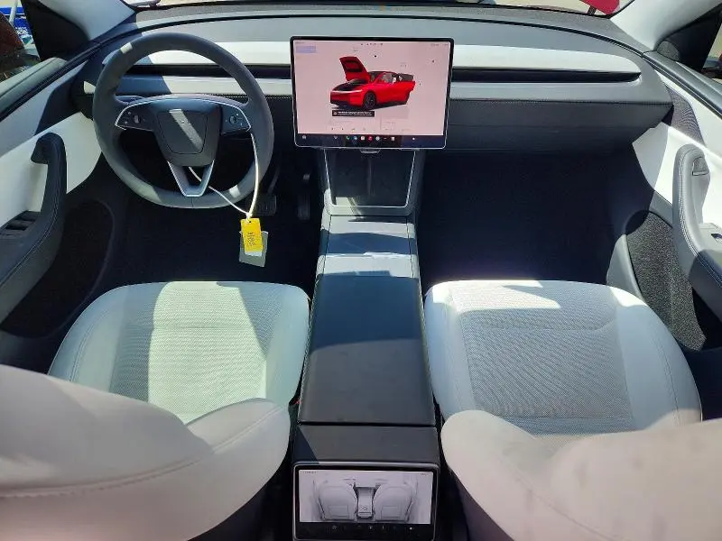 2026 TESLA MODEL Y   