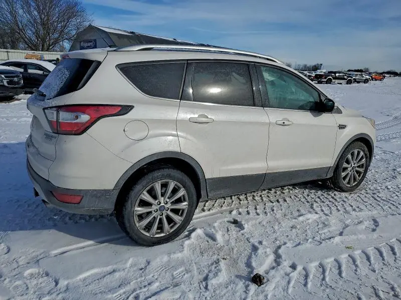 2017 FORD ESCAPE TITANIUM  