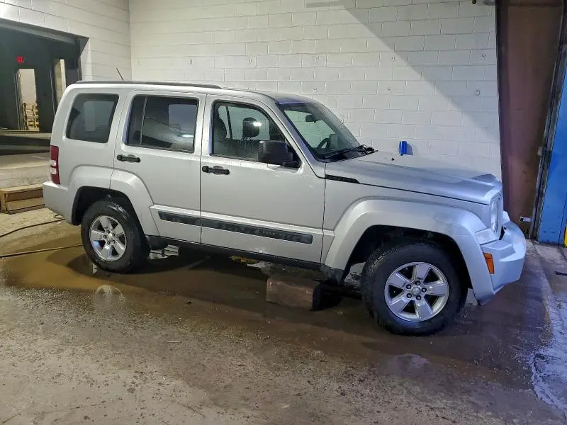 2010 JEEP LIBERTY SPORT  