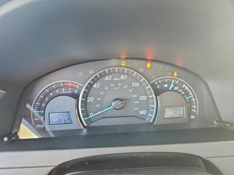 2015 TOYOTA CAMRY LE  