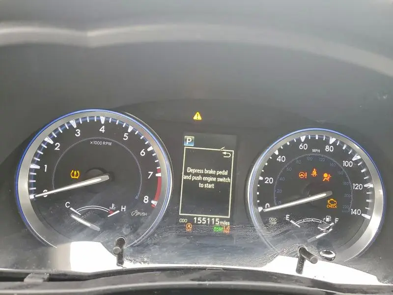 2017 TOYOTA HIGHLANDER SE  