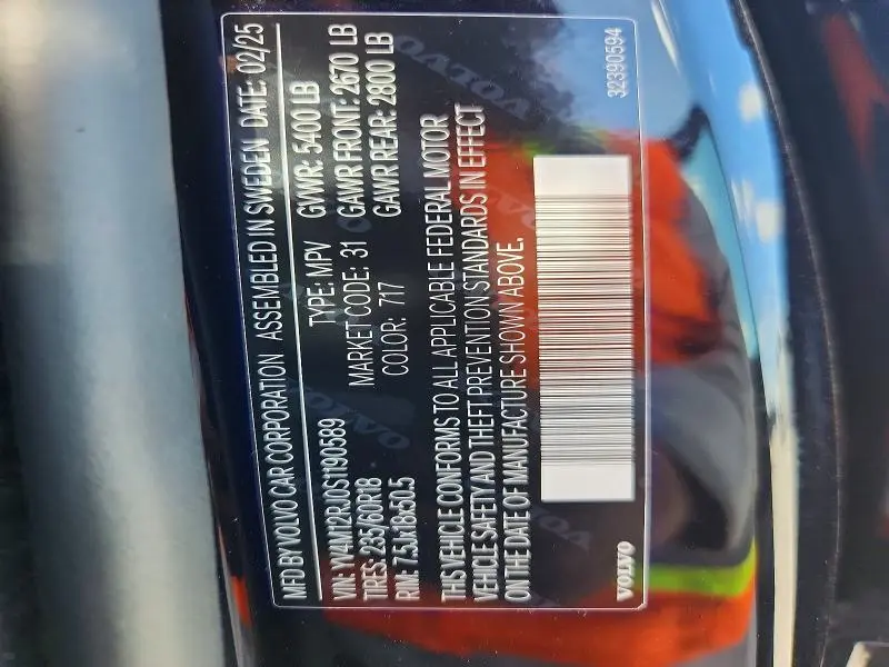 2025 VOLVO XC60 CORE  