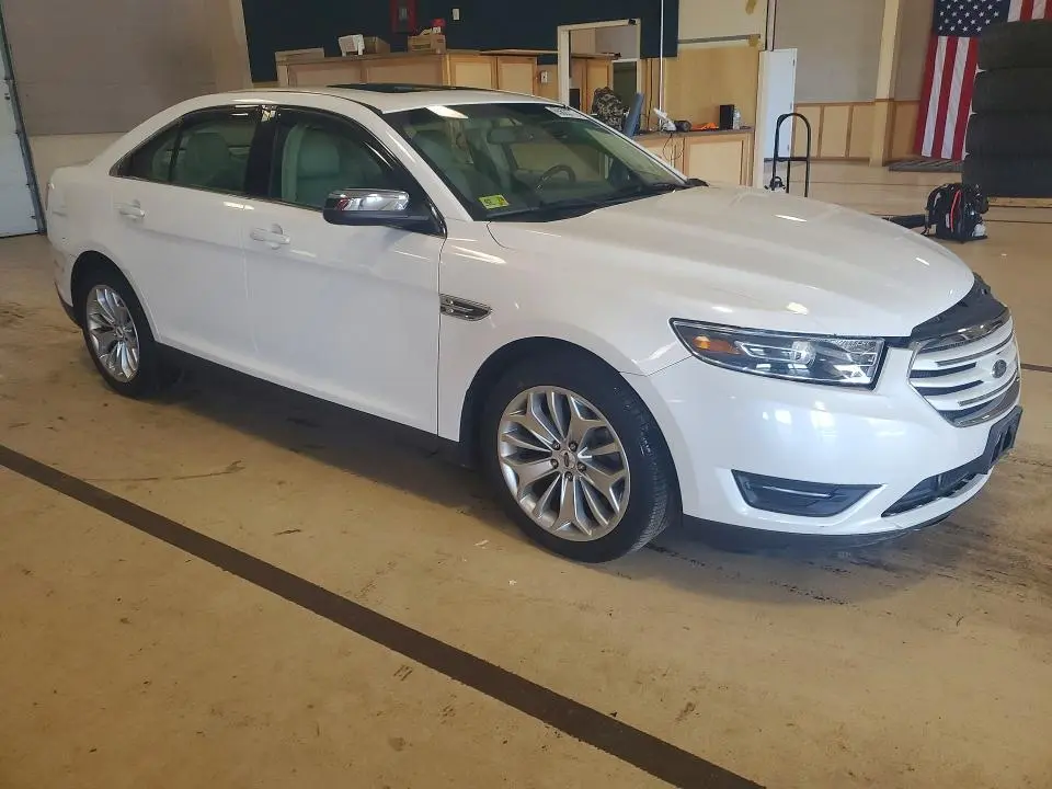 2016 FORD TAURUS LIMITED  