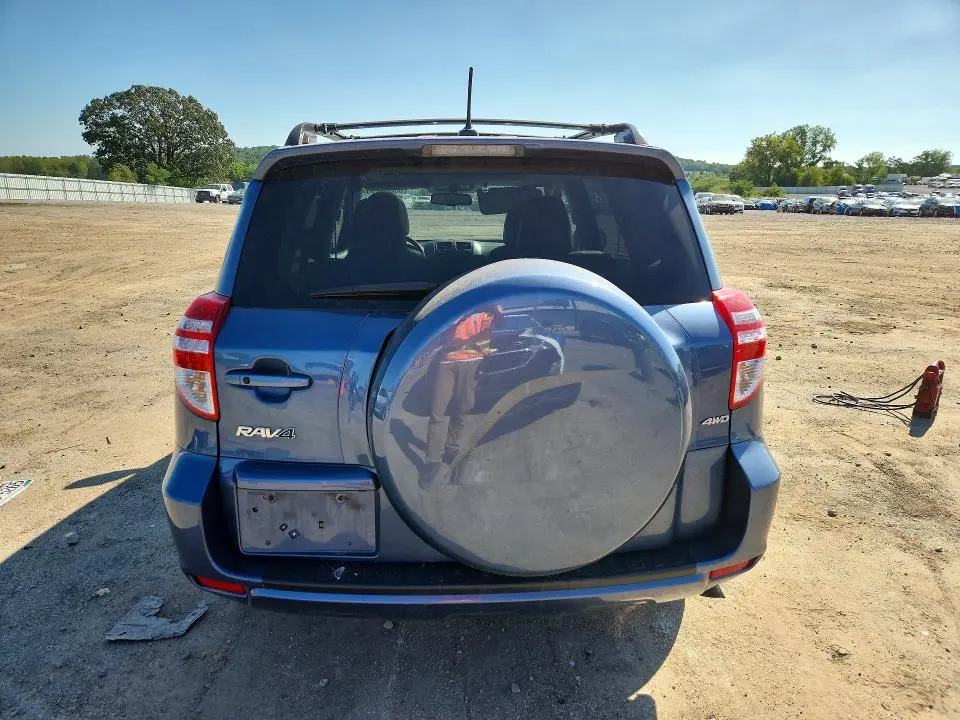 2011 TOYOTA RAV4 LIMITED  