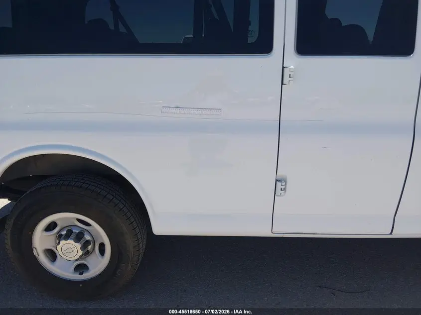 2017 CHEVROLET EXPRESS 3500 LT