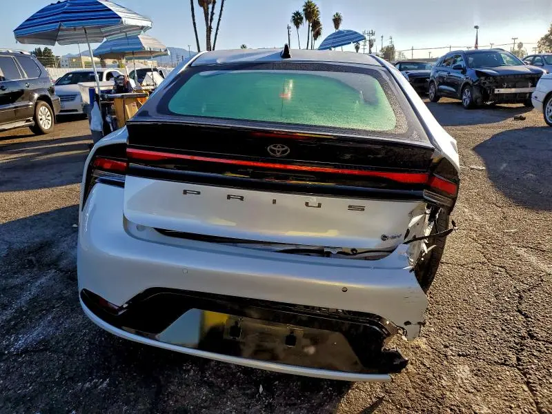 2026 TOYOTA PRIUS LE  