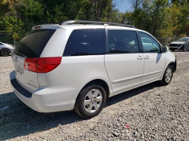 2010 TOYOTA SIENNA XLE  