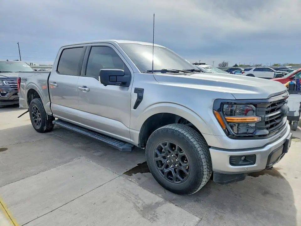 2024 FORD F150 XLT  