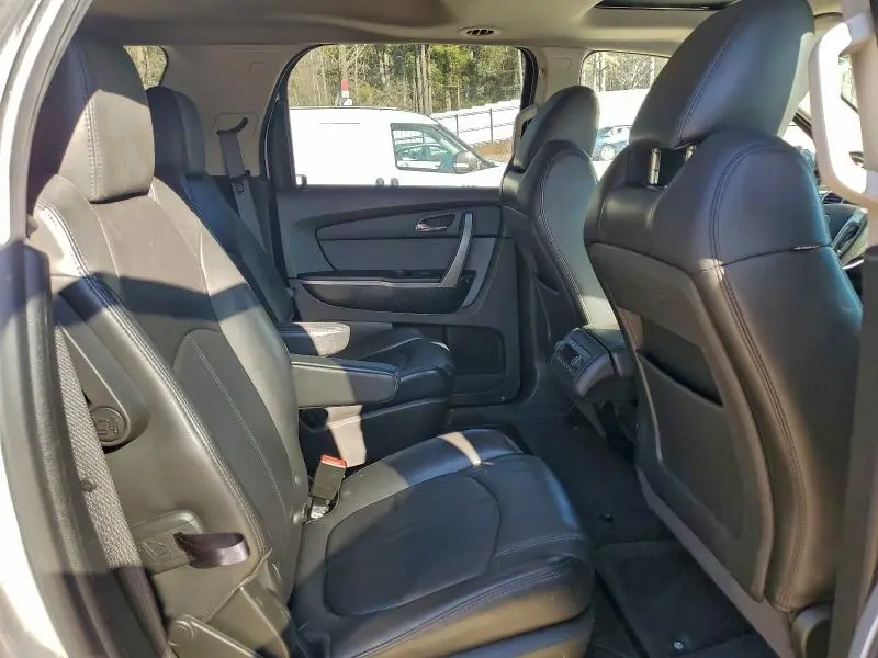 2012 GMC ACADIA SLT-2  