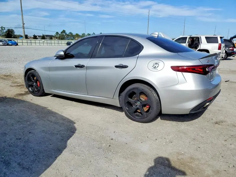 2017 ALFA ROMEO GIULIA Q4  