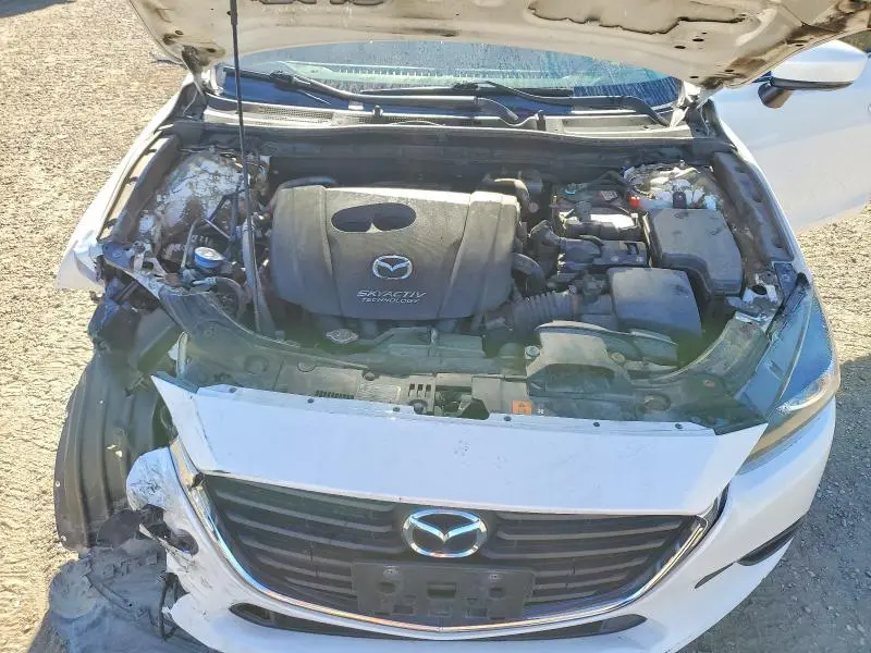 2018 MAZDA 3 GS  