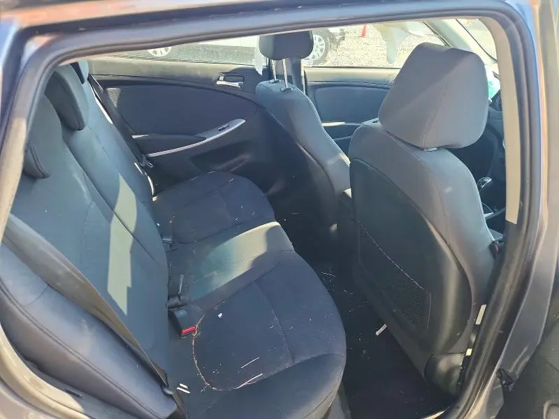 2014 HYUNDAI ACCENT SE  