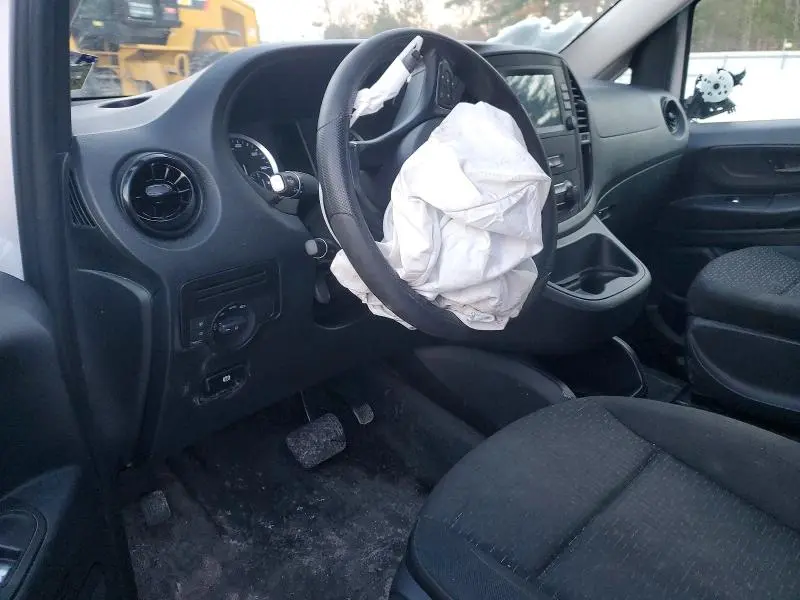 2023 MERCEDES-BENZ METRIS   