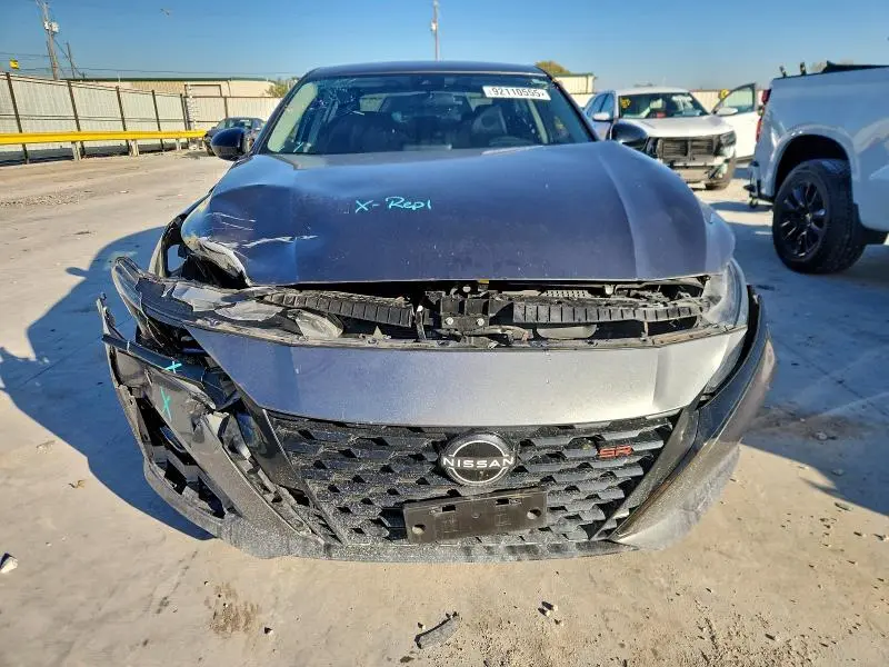 2023 NISSAN ALTIMA SR  