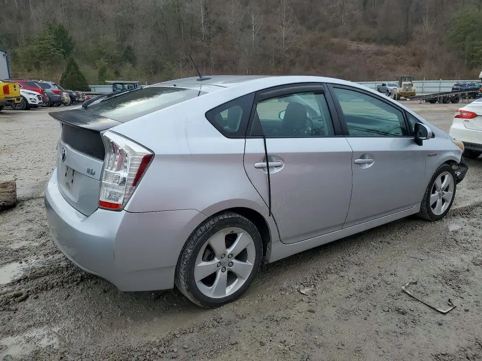 2010 TOYOTA PRIUS   