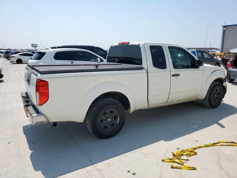 2016 NISSAN FRONTIER S  