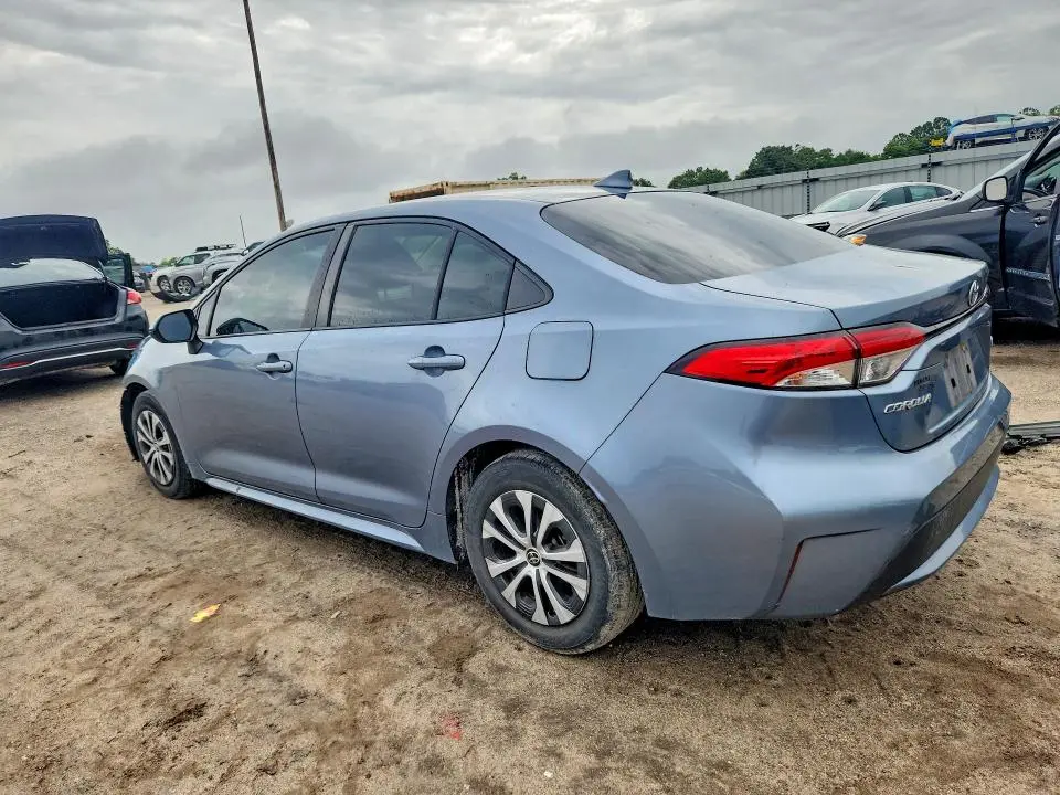 2022 TOYOTA COROLLA LE  