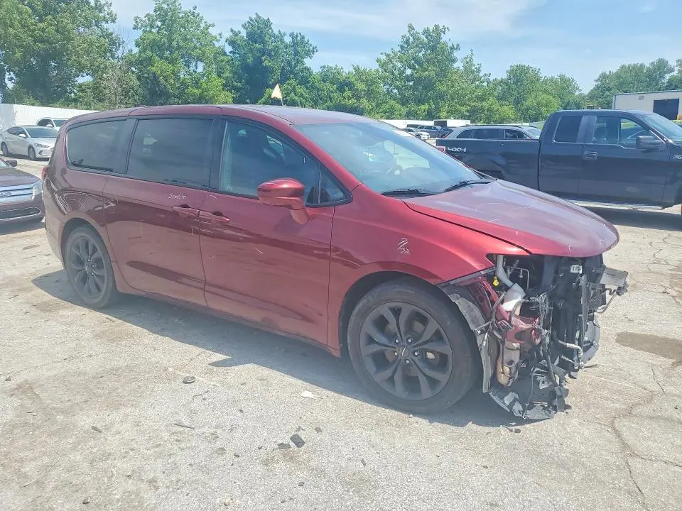 2019 CHRYSLER PACIFICA TOURING PLUS  