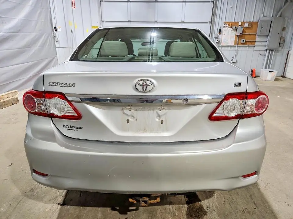2011 TOYOTA COROLLA LE  
