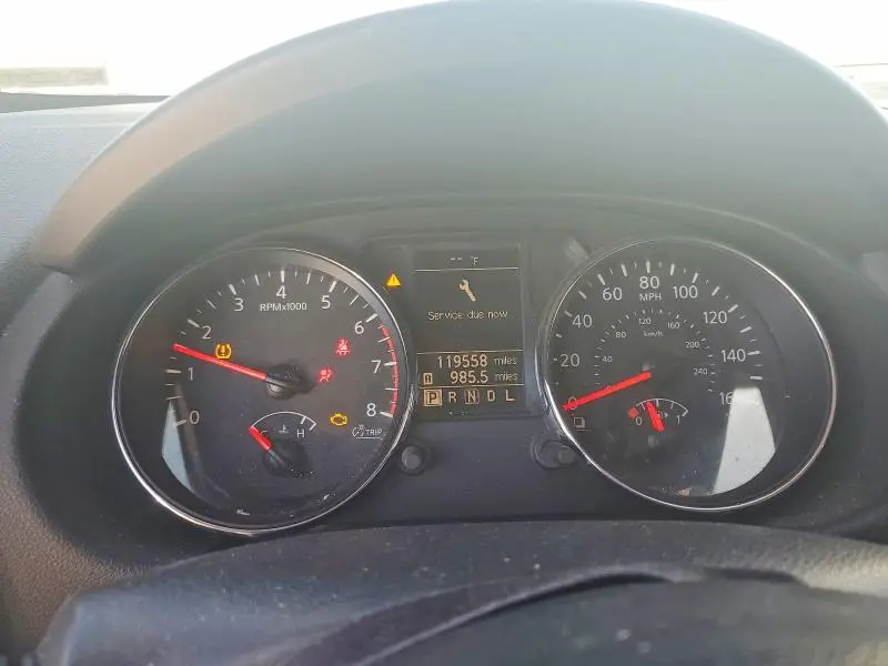 2011 NISSAN ROGUE S  