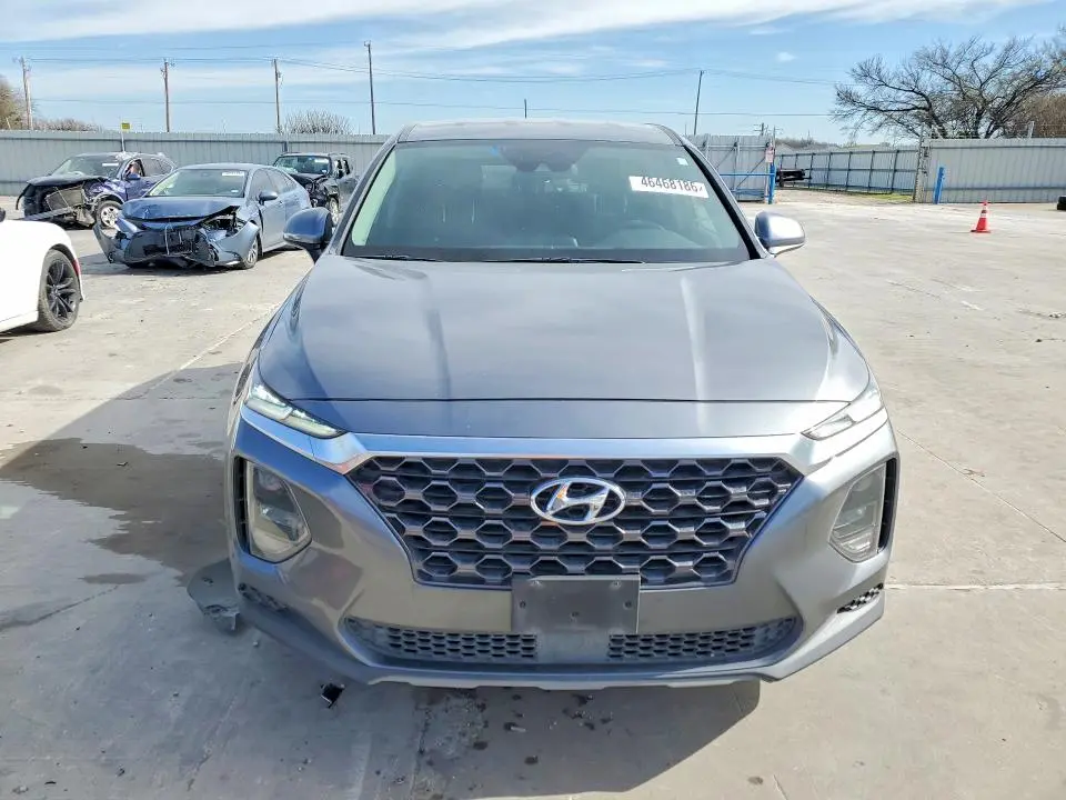 2020 HYUNDAI SANTA FE SE  