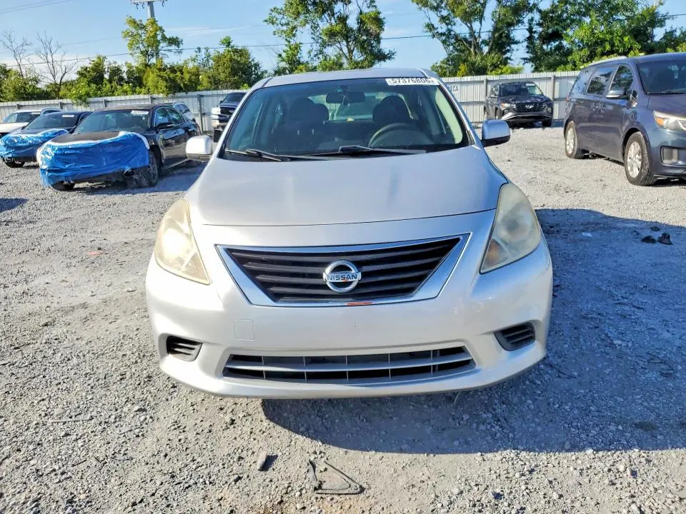 2013 NISSAN VERSA 1.6 S  