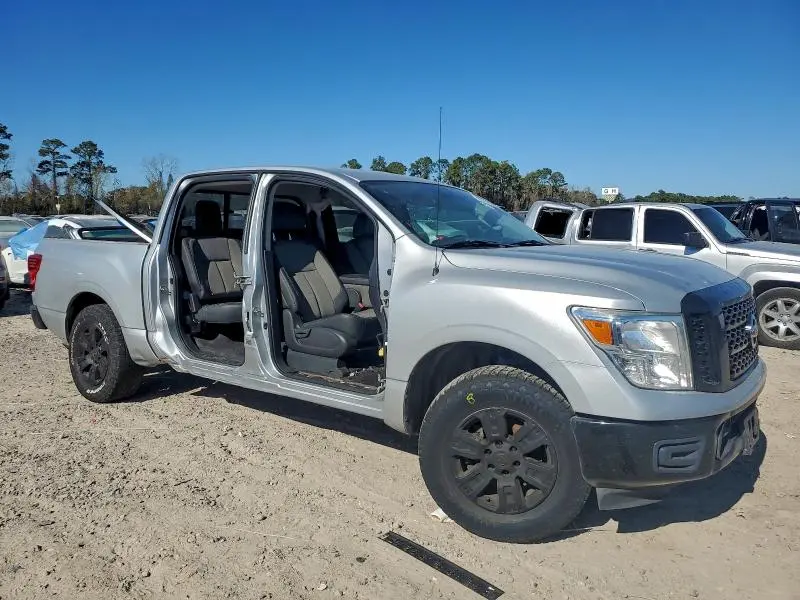 2018 NISSAN TITAN S  