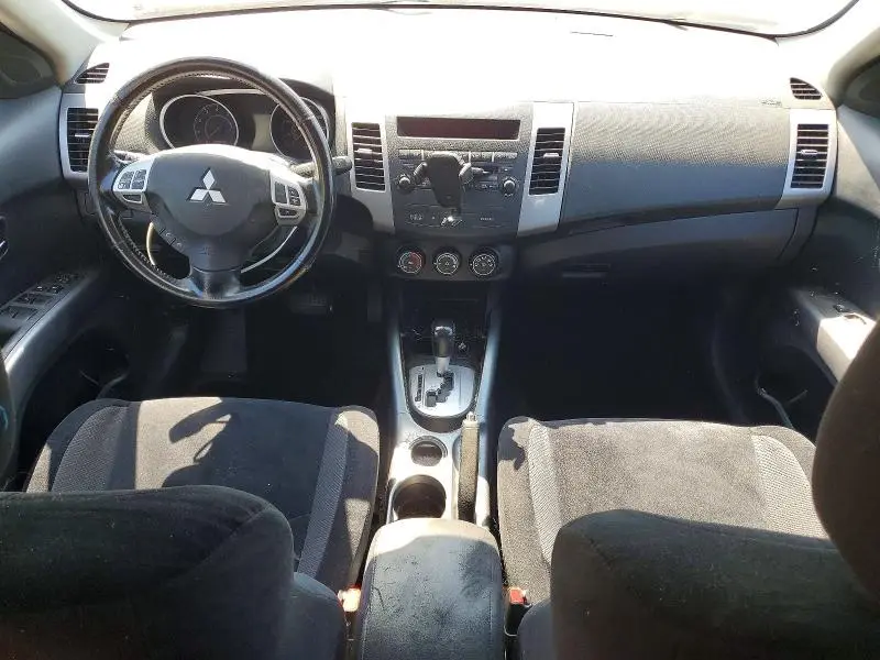 2012 MITSUBISHI OUTLANDER ES  