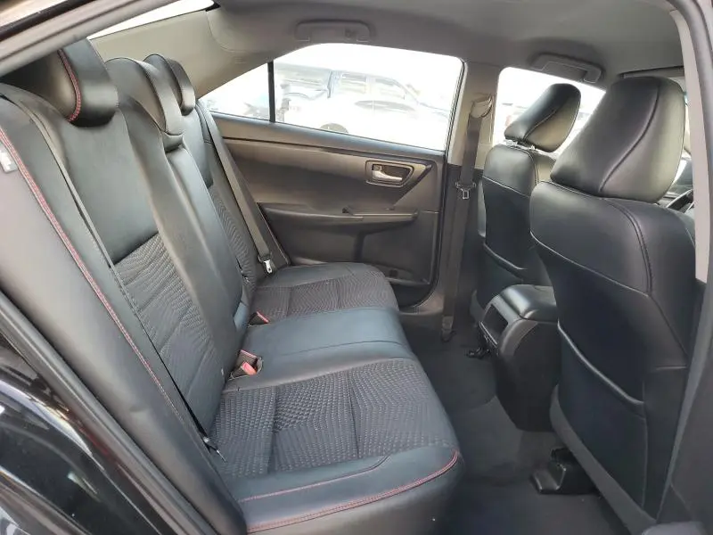 2015 TOYOTA CAMRY LE  