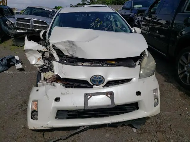 2011 TOYOTA PRIUS 