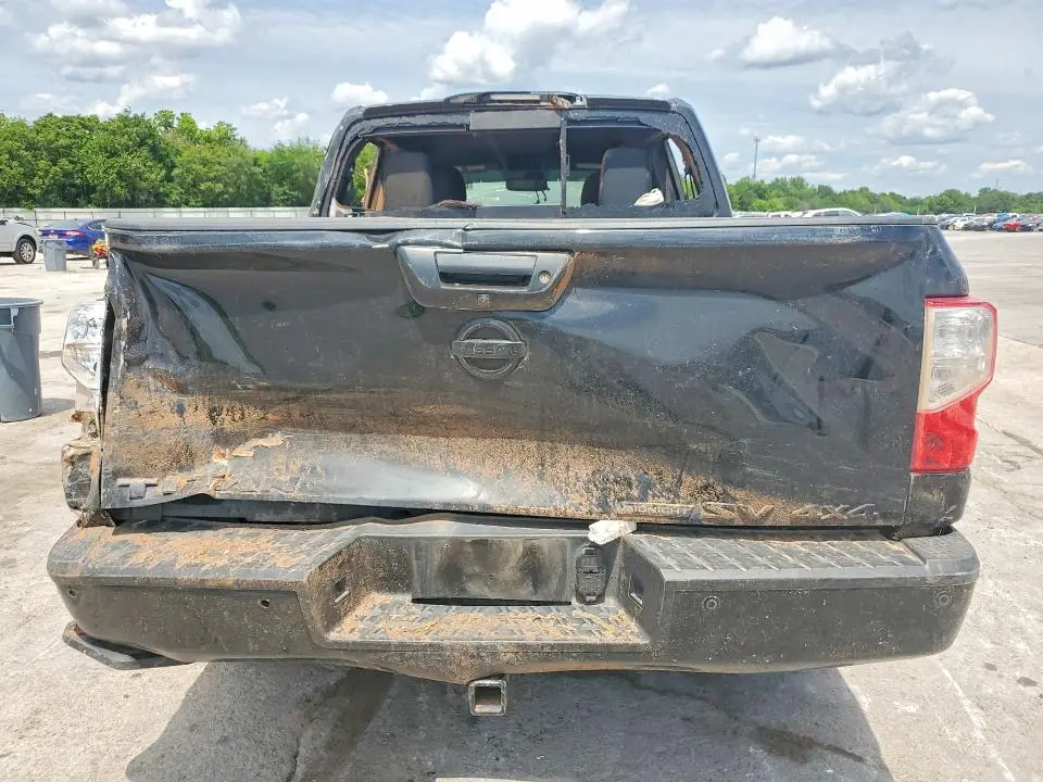 2019 NISSAN TITAN SV  