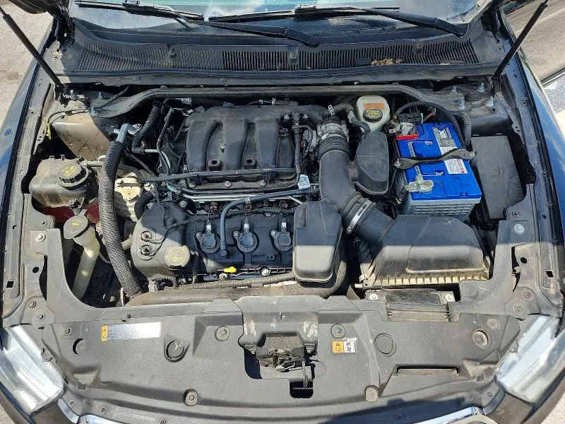 2018 FORD TAURUS SE  
