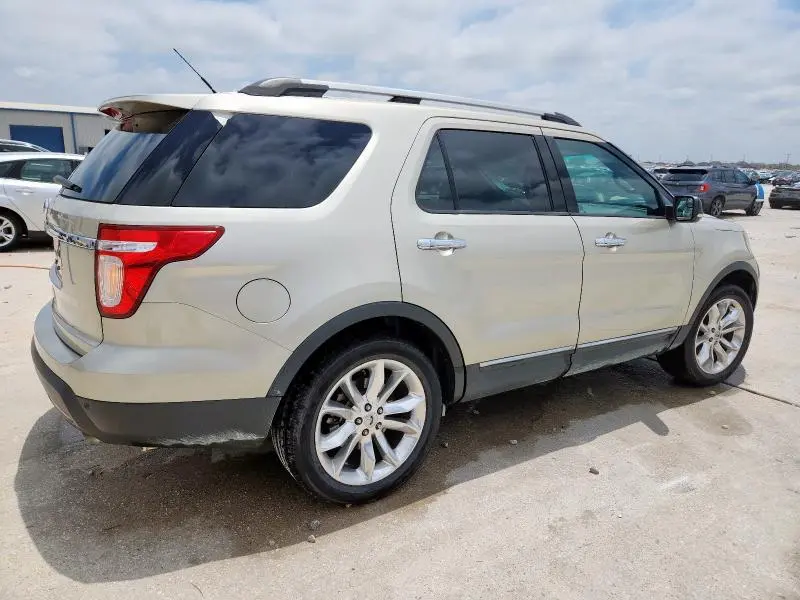 2011 FORD EXPLORER XLT  